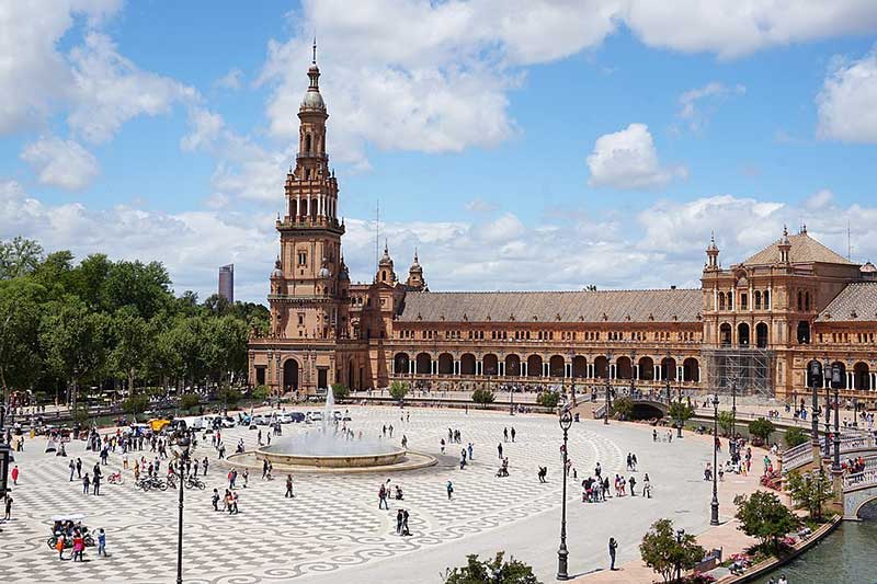 Discover the Beauty of Plaza de Espana